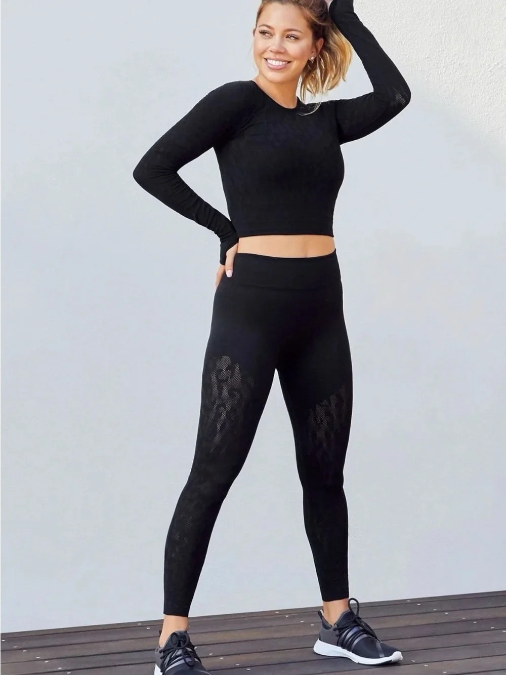 Fabletics Black 2pc Seamless Mesh Animal Print Top & Skinny Leggings XS